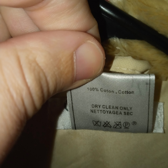 DIOR Boutique "Runway fur coat" (Flawless) - Picture 5 of 15